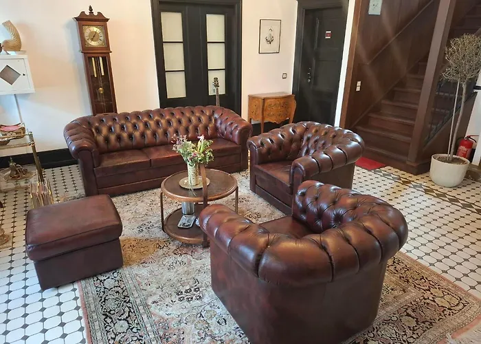 Die Villa, Zimmer 22, Dz