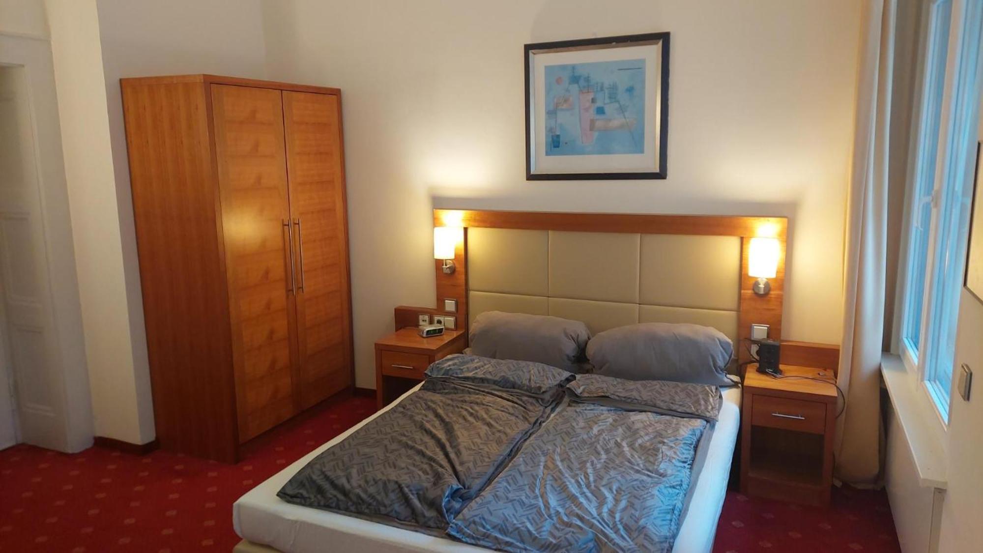 Villa, 22, Dz *